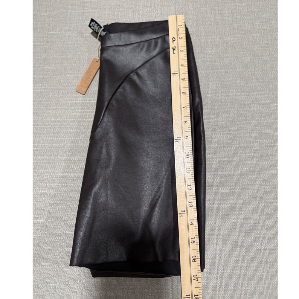 SKIMS Faux Leather Bike Shorts Soot Brown High Waisted Small Athleisure 90s - Picture 7 of 8